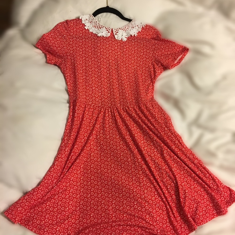 Red Dress w Lace Collar